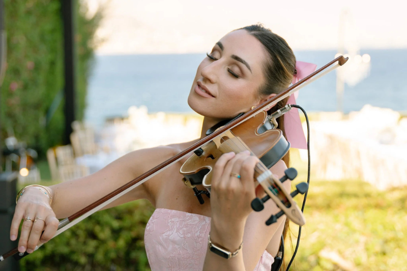 Elegant Live Performances